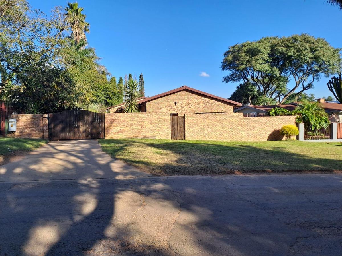 Rocky Hills Guesthouse Piet Retief Luaran gambar